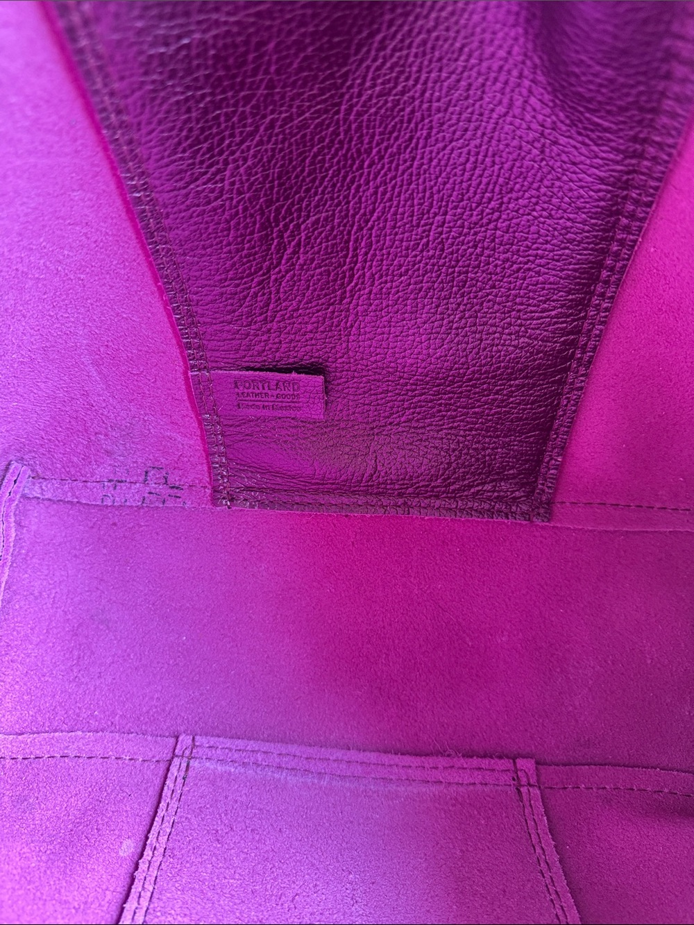 Portland Leather Goods Ultraviolet Large Logan - Picture 8 of 9